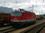 Die 1144 215 am 23.08.2008 bei einer Rangierfahrt in W�rgl ...