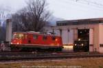 W�hrend die SBB Re 4/4 11158 auf die Ankunft des ...