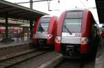 Elektrotriebwagen 2202 und 2208 im Bahnhof Luxemburg, aufgenommen am 17.05.2006. ...