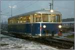 Mit neuer Lackierung pr�sentierte sich heute der Uerdinger Schienenbus 8081 ...