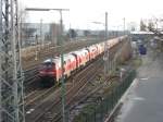 BR 218 Lokportraits Gestern, also am 27.12.2008 entdeckte ich diesen Lokzug nahe dem AW-Bremen in Bremen-Sebaldsbr�ck. Es handelt sich um 22 z-gestellte 218er, eine 215er und eine 225er, insgesamt 24 Loks.