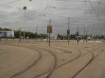 mailand-milano-strasenbahn Stra�enbahnhaltestelle in Mailand am Fussballstadion. (Sommer 2008)