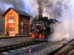 Bahnhof Steinbach
Ausfahrt 99 1715-4 ...  Daniel Moths 28.12.2008