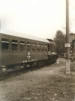 Personenzug mit DR 112 auf der Ilmtalbahn, um 1988 -
gesc. ...