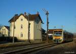 VT 3.03 der Freiberger Eisenbahn f�hrt am Morgen des 29.12.2008 ...