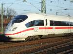 ICE 3 4653 der Niederländischen Staatsbahn (NS) bei der Einfahrt ... ICE 3 4653 der Niederländischen Staatsbahn (NS) bei der Einfahrt ...