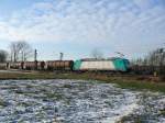 2824 mit einem Kesselwagenzug ...  Dieter Schumacher 03.01.2009
