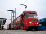 ČKD Tatra T4, Nr. 411 mit GOGS Reklame auf der ...