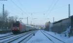 101 090-3 mit dem IC 2006 (Konstanz-Dortmund) am km 71,4 ...