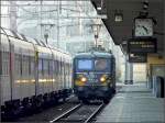 E-Lok 2558 fotografiert w�hrend einer Leerfahrt durch den Bahnhof Bruxelles ...