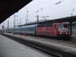 181 215 mit EN 409 am 2.1.2009 in Frankfurt/Main Hbf ...