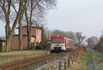 Ein VT2E der AKN passiert am 11.01.2009 als A3 ...