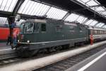 Die letzte gr�ne Re 4/4 II im Personenverkehr, Re 4/4 ...
