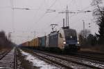 ES 64 U2-019 mit Containerzug in Ratingen Lintorf am 04.01.2009 ...