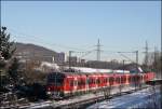 Ein S-Bahnzug der Linie S5 von Hagen nach Dortmund ist ...