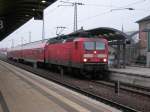 143 178-2 gerade aus Naumburg/Saale in Lichtenfels angekommen.
27.01.2009  ...