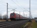101 051 bef�rdert IC 2213 samt Wagenlok 101 069. Hier ...