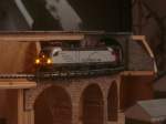 182 004-2 mit IC auf der Br�cke auf unserer Modellanlage ...
