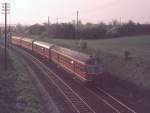 Ich blicke dem vorbeiziehenden ETA 517 nach der gleich Wiesbaden ...