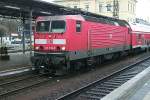Die 143 368-9 steht ...  Sven Bauer 30.01.2005