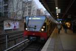 Berlin, 24.02.2008, S8 nach Zeuthen im Bahnhof Prenzlauer Allee  ...