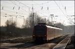 425 529/029 erreicht als RB42 (RB 20233) HAARD-Bahn den Haltepunkt ...