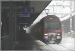 Re 460 mit EC 7 bei der Einfahrt in Landquart. ...