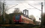 425 557 als RB 11074 nach Duisburg bei der Ausfahrt ...