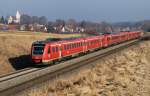 612 578 mit RE 32655 bei Epfenhausen (04.02.2009)  ...