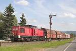 298 334 verl��t den Bahnhof Berga/Kelbra mit einer �berf�hrung nach ...