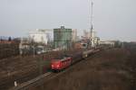 151 160 mit gemischten G�terzug am 14.03.2009 in Regensburg.  ...