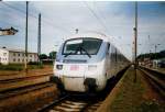 Ein Interregio in Richtung Berlin im Juni 1998 im Anschlu�bahnhof ...