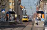 Die neue Haltestelle Ostheim Leo-Vetter-Bad mit einfahrender Stadtbahn. Aus st�dtebaulichen ...
