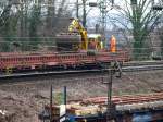 Ein 2Wegebagger hebt das ...  Mario Sch�rholz 22.03.2009