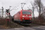 185 186-4 mit Kesselwagenzug in D�sseldorf am B� 28 am ...
