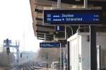 Zugzielanzeiger Berlin, 31.03.2009, Zugzielanzeiger im S-Bahnhof Pl�nterwald 

