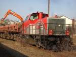guterverladung-und--transport V150.05 der SGL am 01.04.09 bei der Schotterverladung in Arnsberg.