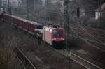 Trotz Samstag verkehrten manche Z�ge im Blockabstand. 182 009-1, der ...