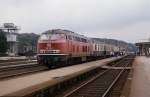 218 135-2 mit einem Eilzug Richtung Bestwig im Bahnhof Neheim-H�sten, ...