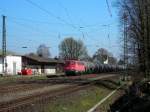 140 681 mit einem Kesselwagenzug bei Hagen(Hannover)  ...