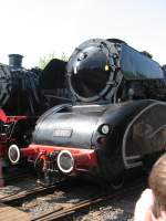 BR 10 001, Der Schwan , im glei�endem Sonnenlicht beim 30j�hrigem ...