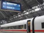 Ersatzzug nach Wiesbaden der Zug h�lt auserplanm��ig in Frankfurt Flughafen ...