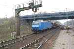 BR 145 030-7 der Pressnitztalbahn GmbH mit einem Holzzug bei ...