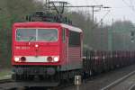 Die 155 203-3 durchfuhr ...  Eric Otten 08.04.2009
