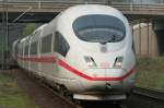Ein ICE3 durchfährt Oberhausen Sterkrade am 07.04.2009 ... Ein ICE3 durchfährt Oberhausen Sterkrade am 07.04.2009 ...