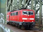 111 129-3 unterwegs auf der Hohenzollernbr�cke.  ...