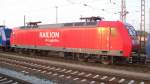 145 002-2 zwischen zwei RBH-Loks am 21.03.2009 im Bhf von ...