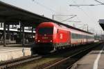 2016 073 mit RE 966 am 13.04.2009 in M�nchen Ost. ...