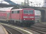 RE4 aus Dortmund f�hrt in Aachen HBF ein  ...