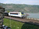 Die neue SNCB-Lok 1804 am Ende eines Lokzugs in Oberwesel. ...